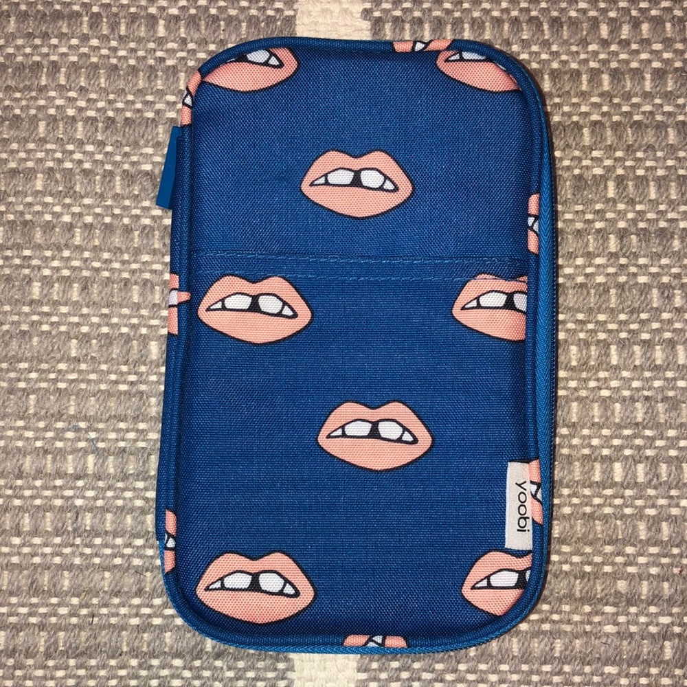 Yoobi Case - Picture 2 of 3